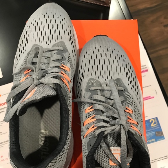 Nike Shoes - 👟NIKE Running Shoe